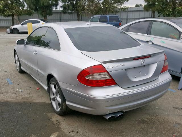 WDBTJ72H77F205908 - 2007 MERCEDES-BENZ CLK 550 SILVER photo 3