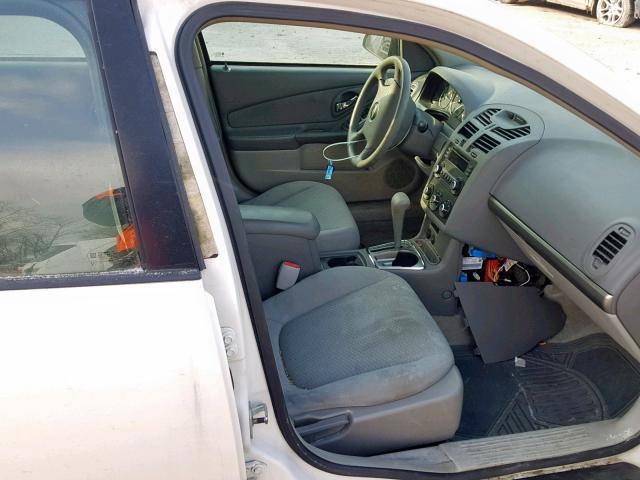1G1ZS58NX8F149032 - 2008 CHEVROLET MALIBU LS WHITE photo 5