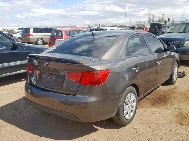 KNAFU4A28A5880548 - 2010 KIA FORTE EX CHARCOAL photo 4