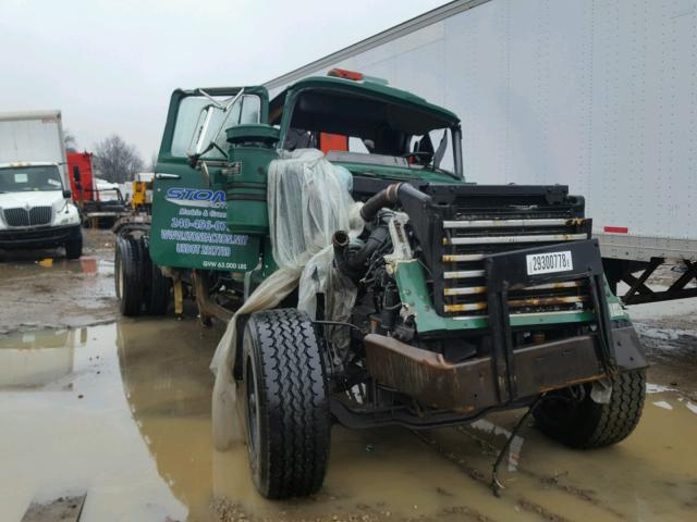 1M2P267CXXM048549 - 1999 MACK 600 RD600 GREEN photo 1