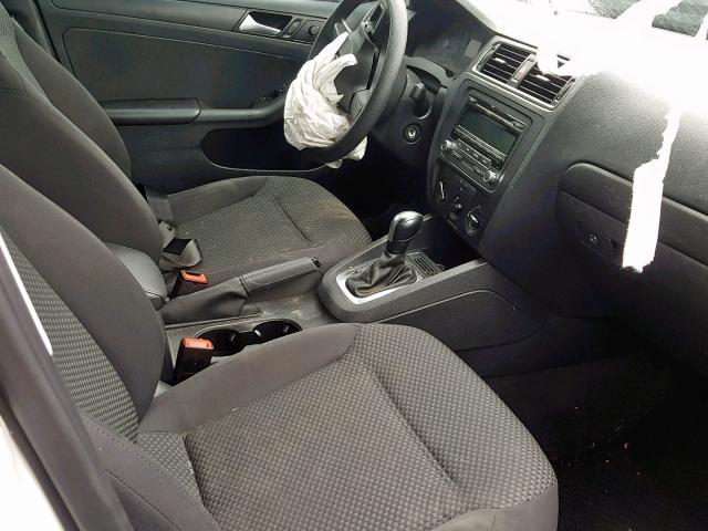 3VW2K7AJ2EM366451 - 2014 VOLKSWAGEN JETTA BASE WHITE photo 5