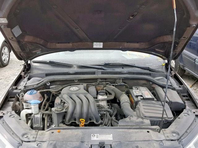 3VW2K7AJ1CM324916 - 2012 VOLKSWAGEN JETTA BASE BROWN photo 7