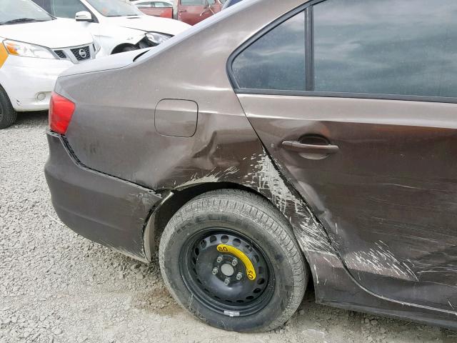 3VW2K7AJ1CM324916 - 2012 VOLKSWAGEN JETTA BASE BROWN photo 9