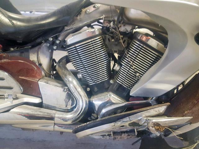 5VPSD36D993002979 - 2009 VICTORY MOTORCYCLES VISION TOU MAROON photo 7