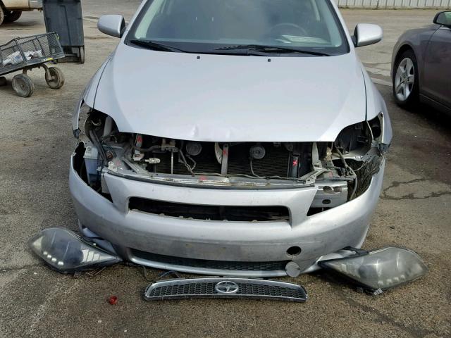 JTKDE177550043602 - 2005 TOYOTA SCION TC SILVER photo 9