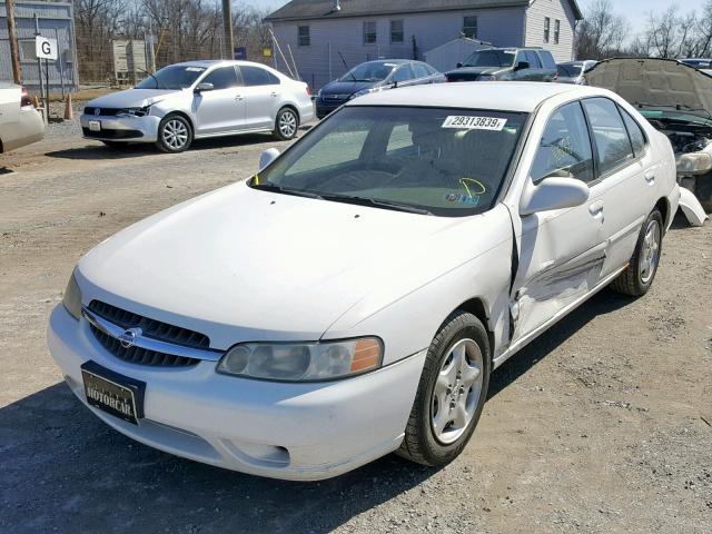 1N4DL01D3YC245899 - 2000 NISSAN ALTIMA XE WHITE photo 2