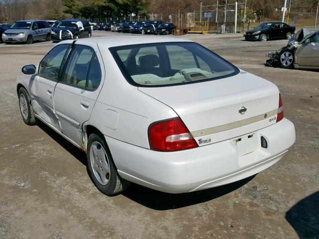 1N4DL01D3YC245899 - 2000 NISSAN ALTIMA XE WHITE photo 3