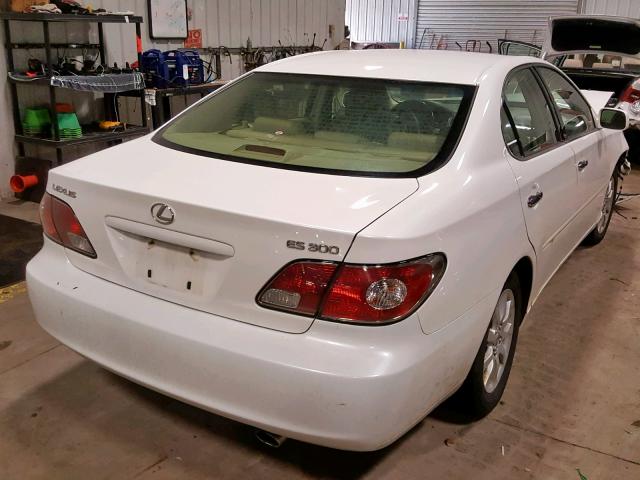 JTHBF30GX20049648 - 2002 LEXUS ES 300 WHITE photo 4