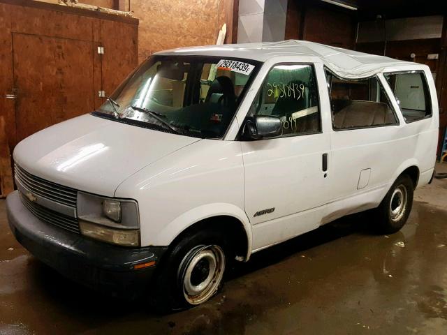 1GCDM19W0YB175934 - 2000 CHEVROLET ASTRO WHITE photo 2