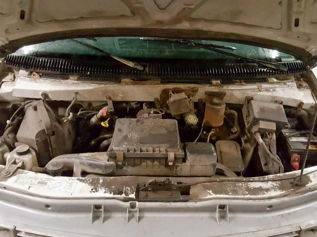 1GCDM19W0YB175934 - 2000 CHEVROLET ASTRO WHITE photo 7