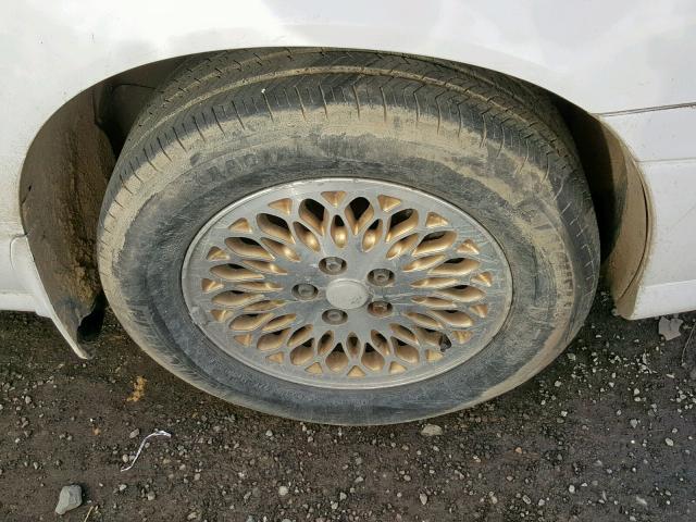 1G1NE52J22M690526 - 2002 CHEVROLET MALIBU LS WHITE photo 9