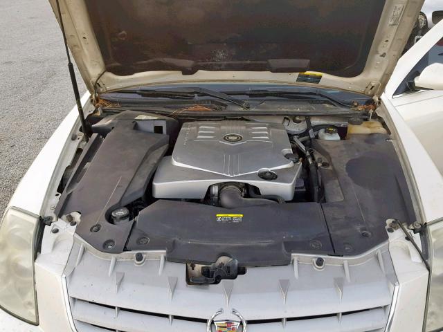 1G6DW677470176827 - 2007 CADILLAC STS WHITE photo 7