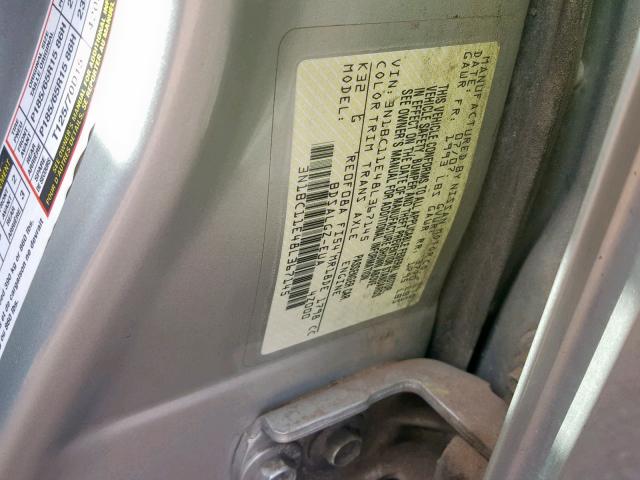 3N1BC11E48L367145 - 2008 NISSAN VERSA S SILVER photo 10