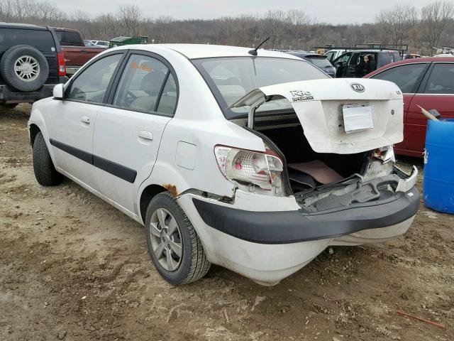 KNADE123576186400 - 2007 KIA RIO BASE WHITE photo 3