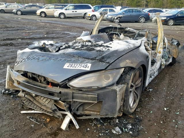 5YJSA1DNXDFP04506 - 2013 TESLA MODEL S Այրված լուսանկար 2