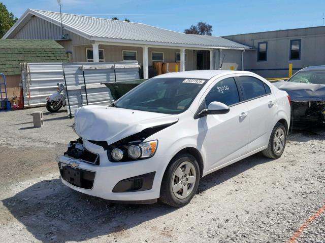 1G1JB5SH6D4251580 - 2013 CHEVROLET SONIC LS WHITE photo 2