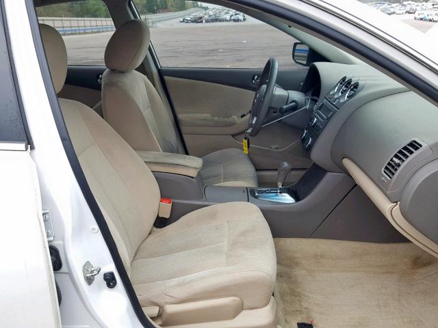 1N4AL2AP7CN557083 - 2012 NISSAN ALTIMA BAS WHITE photo 5