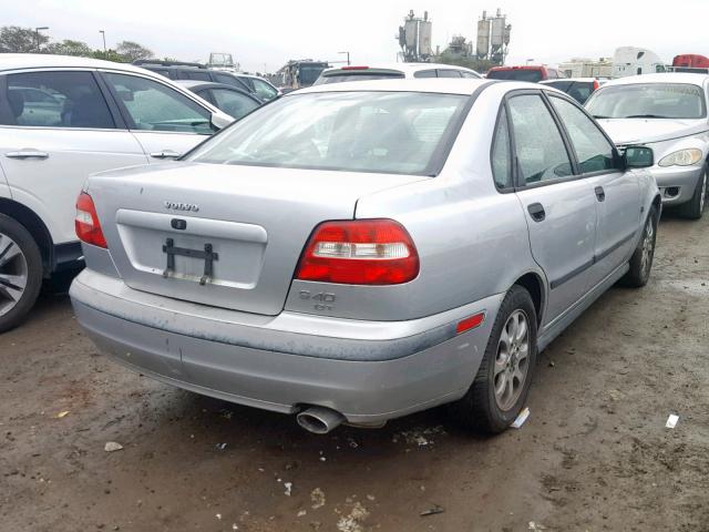 YV1VS295X2F810224 - 2002 VOLVO S40 1.9T SILVER photo 4