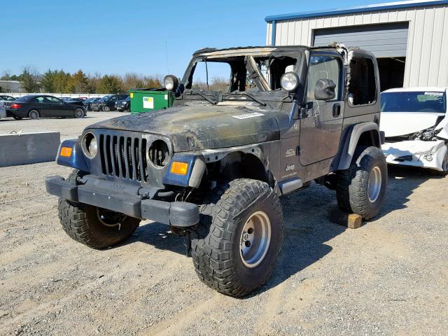 1J4FA29S15P385018 - 2005 JEEP WRANGLER / GRAY photo 2