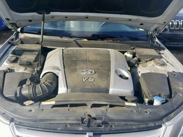 KMHGC46E69U021582 - 2009 HYUNDAI GENESIS 3. SILVER photo 7