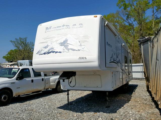 4YDF350245D514804 - 2005 KEYSTONE MONTANA WHITE photo 3