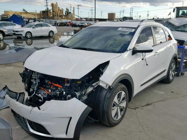 KNDCB3LC9J5179416 - 2018 KIA NIRO FE WHITE photo 2