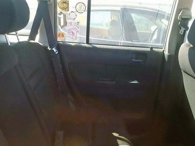 JTLKT324040146569 - 2004 TOYOTA SCION XB 灰色 照片 6