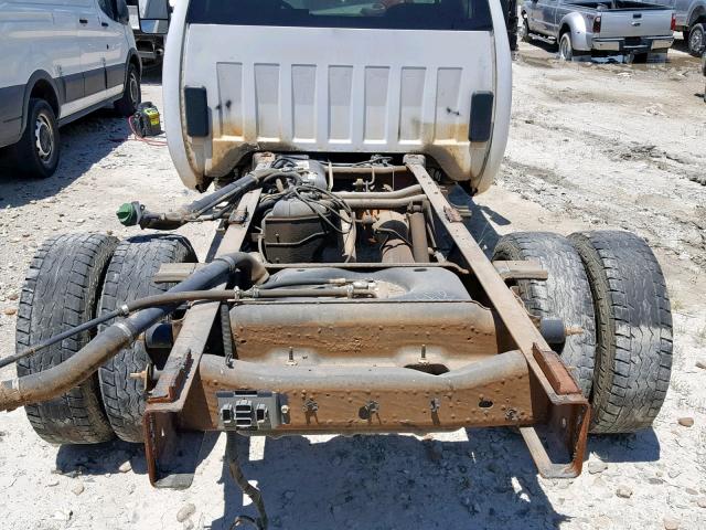 1GDJK34648E143039 - 2008 GMC SIERRA K35 WHITE photo 6