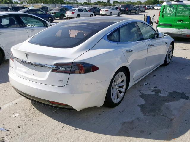 5YJSA1E26JF246091 - 2018 TESLA MODEL S WHITE photo 4