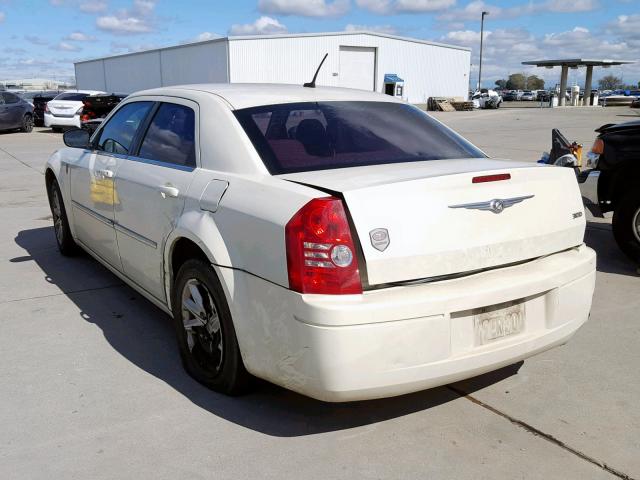 2C3KA43R08H251006 - 2008 CHRYSLER 300 LX WHITE photo 3