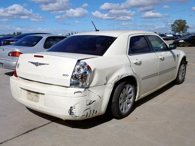 2C3KA43R08H251006 - 2008 CHRYSLER 300 LX WHITE photo 4