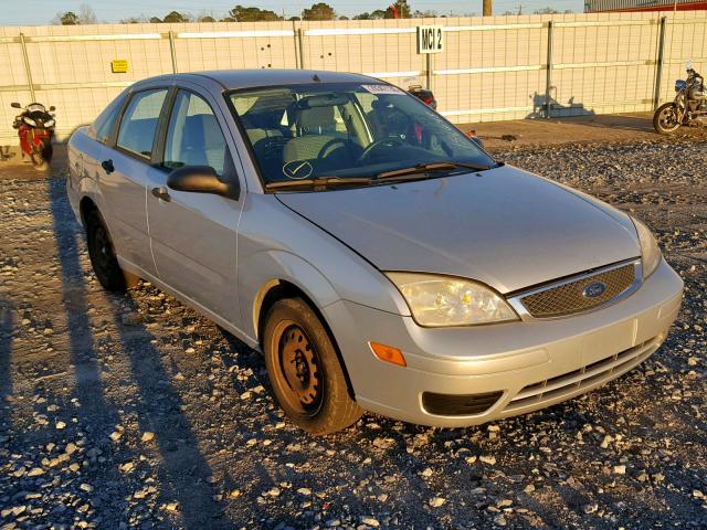 1FAHP34NX6W112869 - 2006 FORD FOCUS ZX4 SILVER photo 1