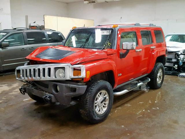 5GTDN136268126789 - 2006 HUMMER H3 RED photo 2