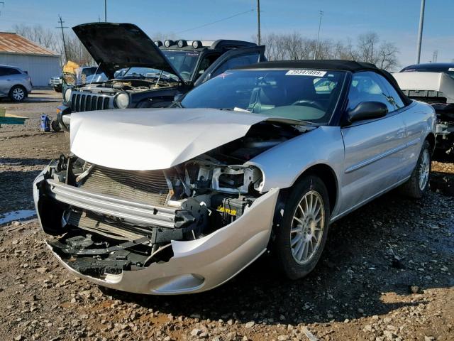 1C3EL55R75N705992 - 2005 CHRYSLER SEBRING TO SILVER photo 2