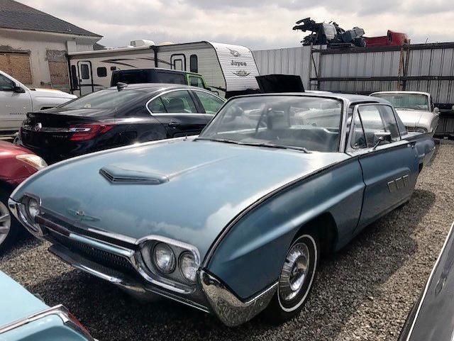 3Y83Z142688 - 1963 FORD T BIRD BLUE photo 2