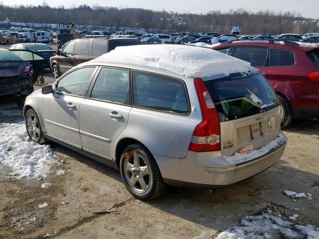 YV1MJ682262181360 - 2006 VOLVO V50 T5 SILVER photo 3