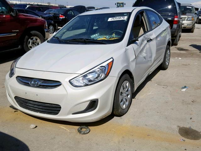 KMHCT4AE1GU069154 - 2016 HYUNDAI ACCENT SE WHITE photo 2