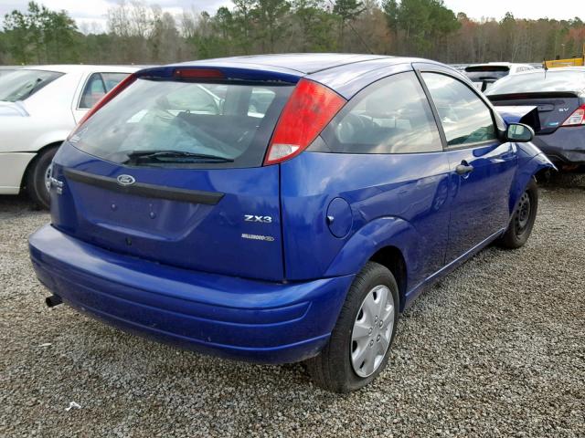 1FAFP31N26W151970 - 2006 FORD FOCUS ZX3 BLUE photo 4