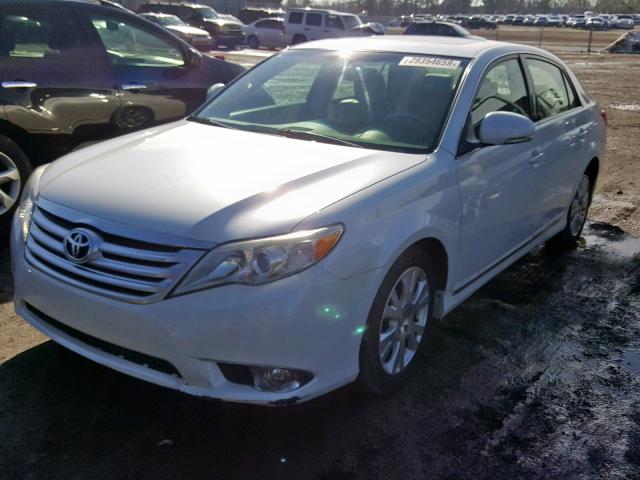 4T1BK3DB1BU390226 - 2011 TOYOTA AVALON BAS WHITE photo 2