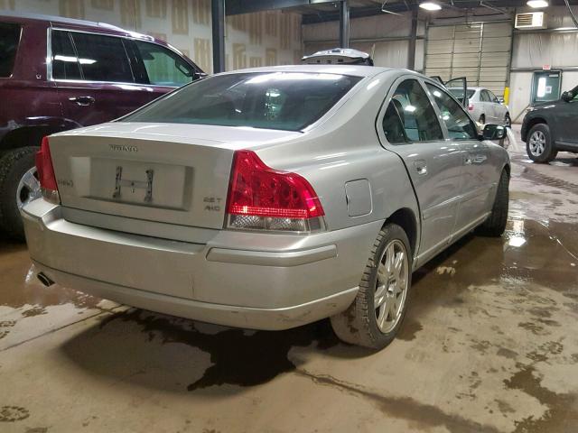 YV1RH592452458597 - 2005 VOLVO S60 2.5T SILVER photo 4