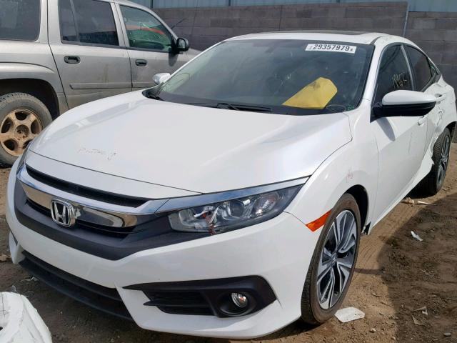 JHMFC1F72JX001900 - 2018 HONDA CIVIC EXL WHITE photo 2