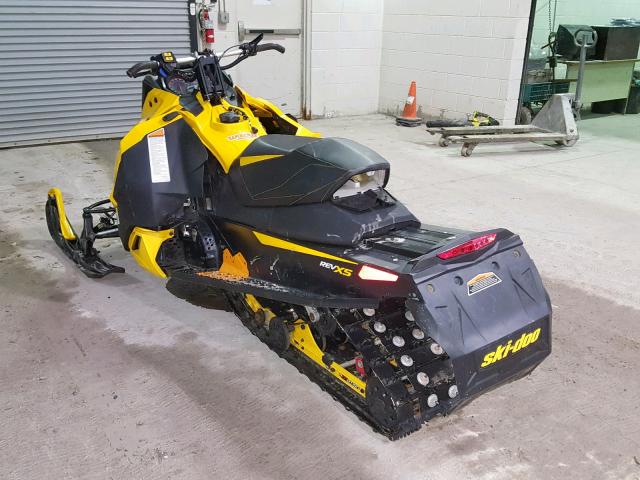 2BPSUDDA2DV000592 - 2013 SKI DOO MX Z TNT YELLOW photo 3