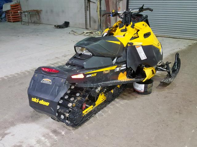 2BPSUDDA2DV000592 - 2013 SKI DOO MX Z TNT YELLOW photo 4