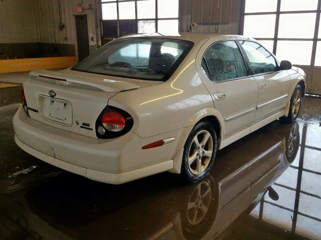 JN1CA31AX1T105442 - 2001 NISSAN MAXIMA GXE WHITE photo 4