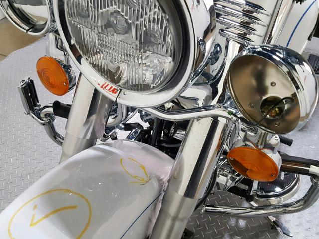 1HD1BWV10DB051784 - 2013 HARLEY-DAVIDSON FLSTC HERI WHITE photo 14