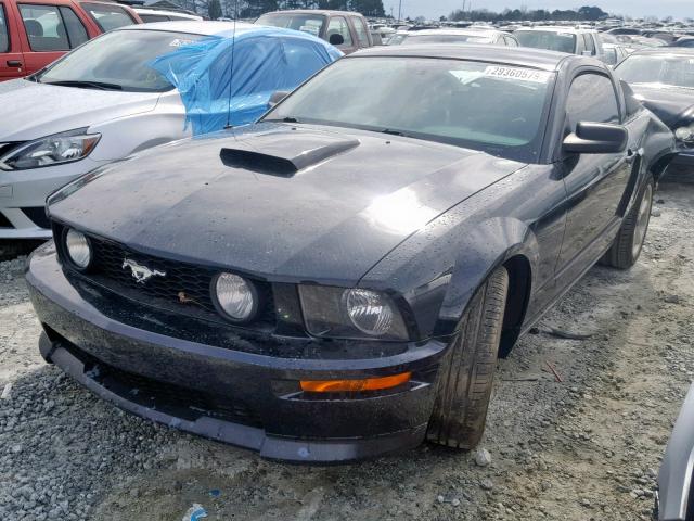 1ZVHT82H185180788 - 2008 FORD MUSTANG GT BLACK photo 2
