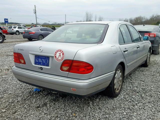 WDBJF55F3VJ025830 - 1997 MERCEDES-BENZ E 320 SILVER photo 4