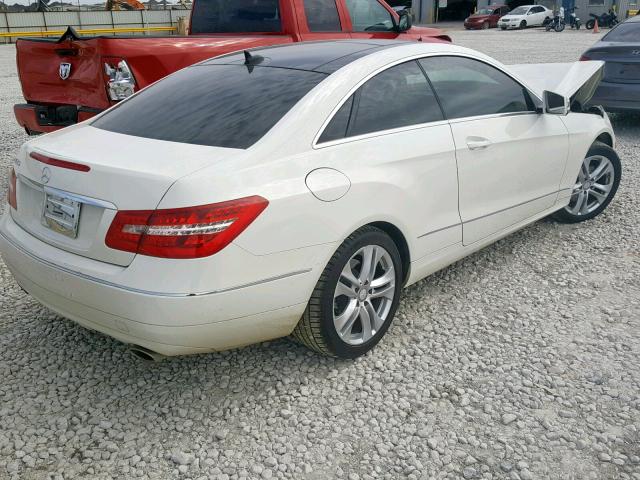 WDDKJ5GB5BF089015 - 2011 MERCEDES-BENZ E 350 WHITE photo 4