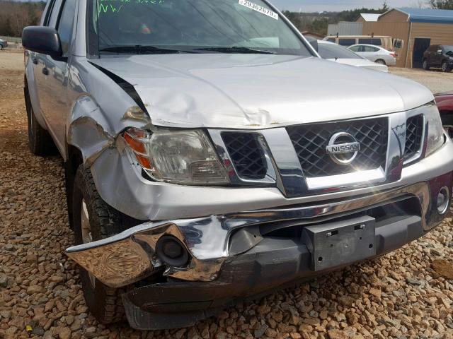 1N6AD0EV5AC438362 - 2010 NISSAN FRONTIER C SILVER photo 9