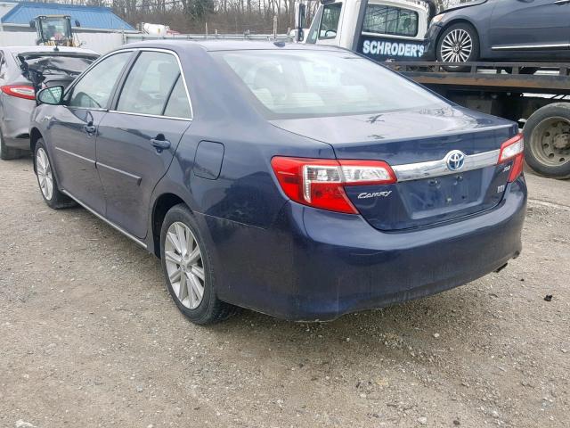 4T1BD1FK5EU130203 - 2014 TOYOTA CAMRY HYBR BLUE photo 3